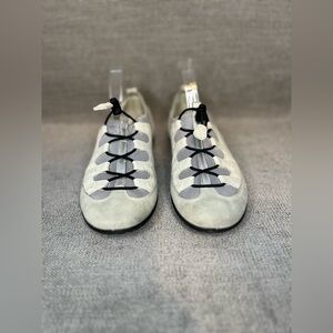 Ecco Women Vibration II Toggle Sneaker Stone Grey EU 41 US 9.5